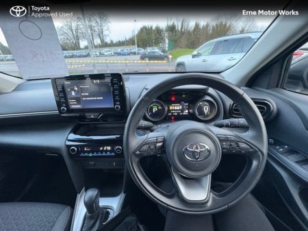 2024 Toyota Yaris Cross YARIS CROSS LUNA €28,450 thumbnail