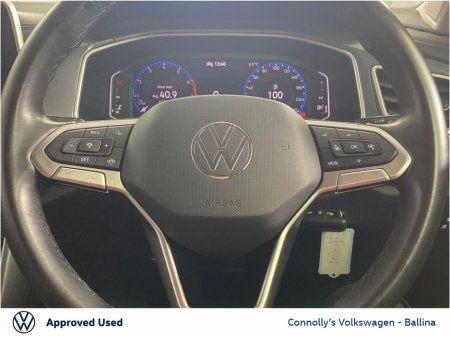 2024 Volkswagen T-Roc 1.0 TSI 110HP Style €29,945 thumbnail