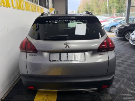 2017 Peugeot 2008 - thumbnail 5