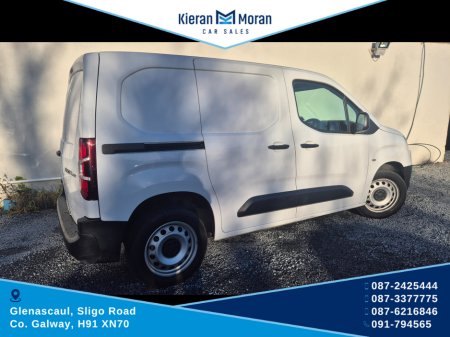 2022 Toyota Proace CITY ACTIVE 6DR €13,500