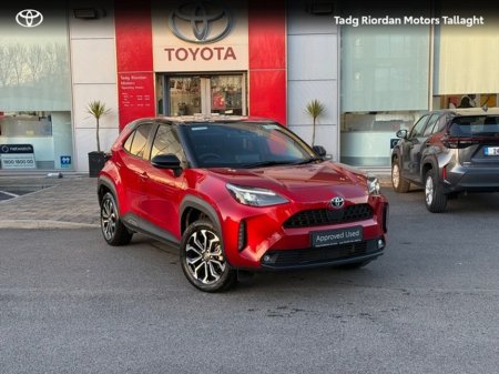 2024 Toyota Yaris Cross YARIS CROSS LUNA SPORT €30,450 thumbnail