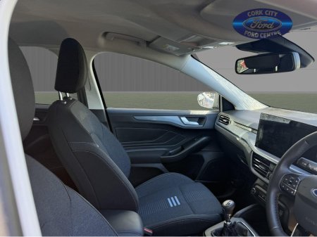 2024 Ford Focus - thumbnail 4