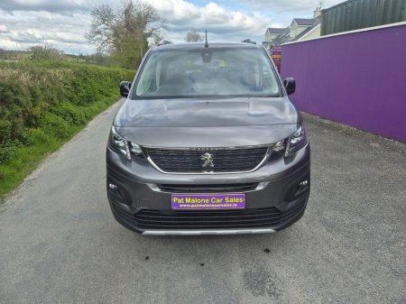 2022 Peugeot Rifter - photo 2