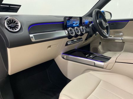 2025 Mercedes-Benz GLB - thumbnail 12