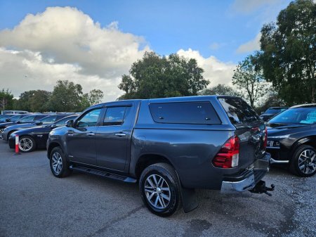 2017 Toyota Hilux 2.4 D4D Invincible 4WD D/C 4DR €27,990