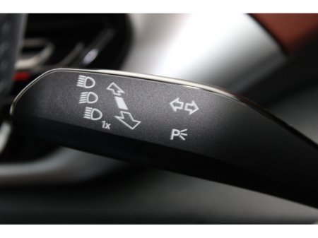 2022 Volkswagen ID.4 LIFE DX 77kWh 174HP €26,950 thumbnail