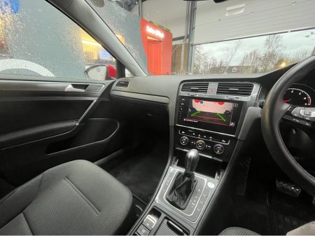 2018 Volkswagen Golf €17950! 2018 VOLKSWAGEN GOLF TSI CONFORT LINE 1.2 AUTOMATIC / CRUISE CONTROL / REVERSE CAMERA / PADDLE SHIFTERS / APPLE CARPLAY  AND MORE €17,950 thumbnail