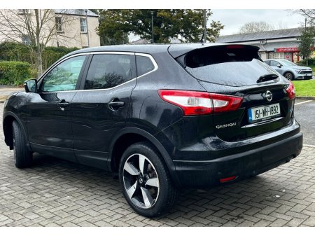 2015 Nissan Qashqai - thumbnail 2