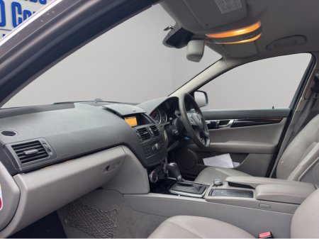 2008 Mercedes-Benz C Class C180 AUTOMATIC *** LOW KMS *** FULL MERCEDES SERVICE HISTORY **** ALLOYS *** €6,950 thumbnail