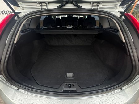 2017 Volvo V60 - thumbnail 35