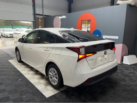 2022 Toyota Prius - thumbnail 4