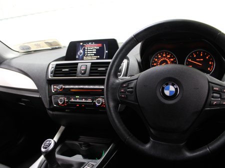 2016 BMW 1 Series - thumbnail 16