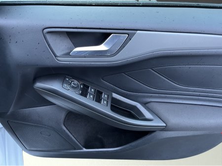 2022 Ford Focus ST-LINE STYLE *Manufacturers Warranty until 30/09/2029 or 100,000 KMS * €23,950 thumbnail