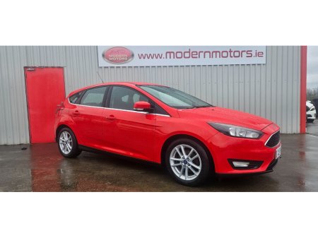 2015 Ford Focus - thumbnail 3