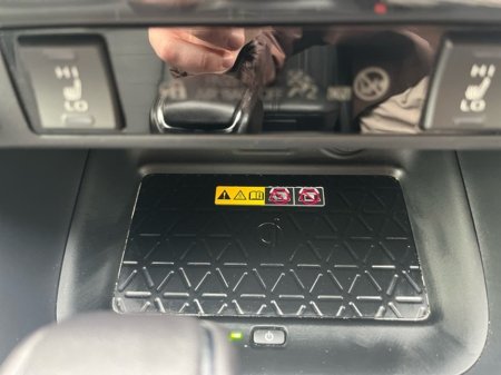 2025 Toyota Rav4 - thumbnail 15