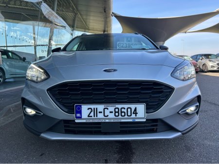 2021 Ford Focus - thumbnail 4