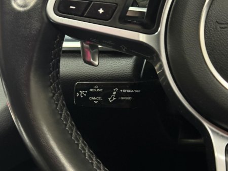 2019 Porsche Panamera - thumbnail 20