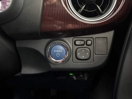 2019 Toyota Yaris - thumbnail 11