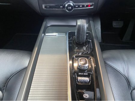 2021 Volvo XC60 - thumbnail 21