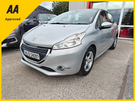 2014 Peugeot 208 - thumbnail 8