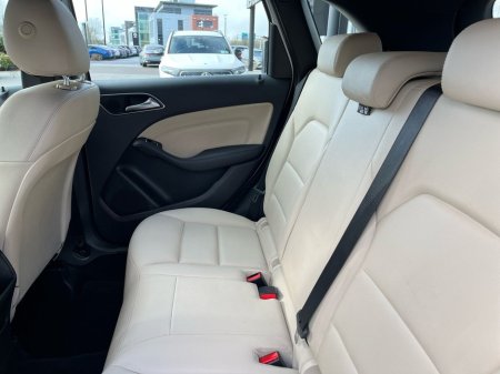 2018 Mercedes-Benz B Class - thumbnail 4