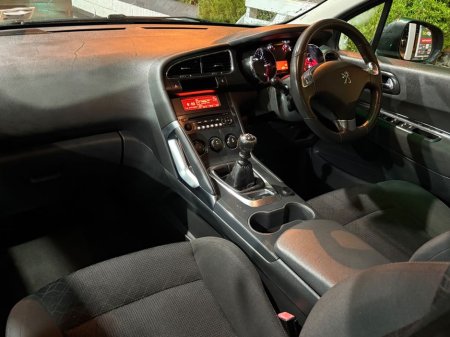 2014 Peugeot 3008 1.6 HDI 115 Diesel Active €6,999 thumbnail