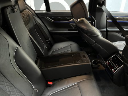 2016 BMW 7 Series 2016 BMW 740E IPERFORMANCE M-SPORT 2.0 AUTOMATIC / CRUISE CONTROL / 360° PARKING CAMERA / ELECTRIC MEMORY HEATED & MASSAGING SEATS / HEATED REAR SEATS / PANORAMIC SUNROOF / PADDLE SHIFTERS AND MORE thumbnail