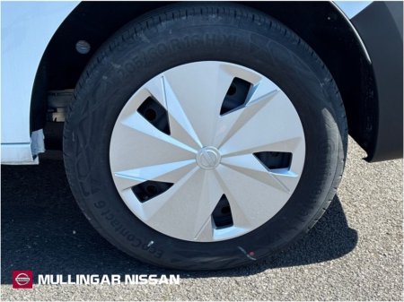 2025 Nissan Townstar - thumbnail 8