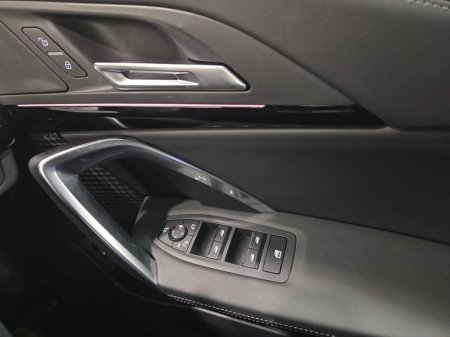 2025 BMW iX1 - thumbnail 23