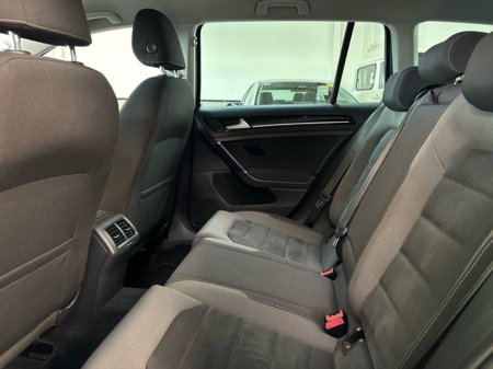 2017 Volkswagen Golf HIGHLINE 2.0 TDI MANUAL 6SPEED FWD 150 5 4DR €13,750 thumbnail