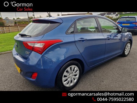 2015 Hyundai i30 BLUE CRDI SDRIVE €8,250