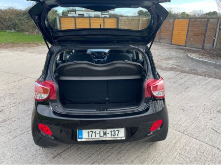 2017 Hyundai i10 PREMIUM 4DR €5,950