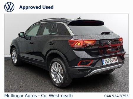2025 Volkswagen T-Roc - thumbnail 3