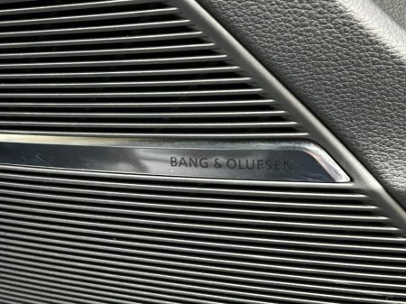 2024 Audi Q7 S LINE 55 TFSI E QUATTRO €84,990 thumbnail