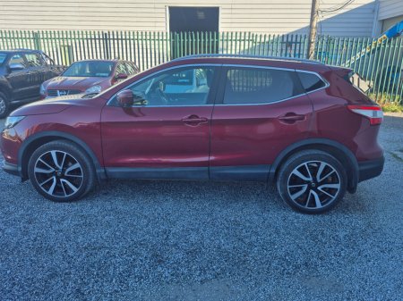 2015 Nissan Qashqai 1.5 SVE E6 4DR €9,750 thumbnail