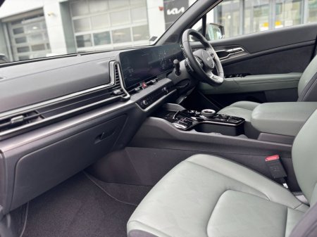 2025 Kia Sportage 1.6 Hybrid Automatic €42,995