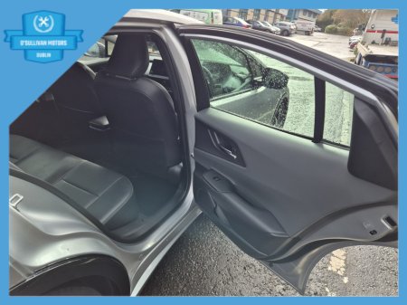 2023 Toyota Prius /2023/IRISH CAR/PLUG-IN HYBRID €30,499 thumbnail