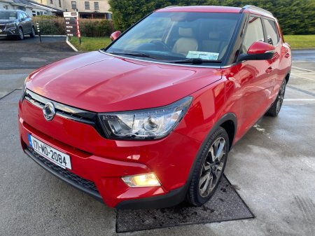 2017 Ssangyong Tivoli - thumbnail 3