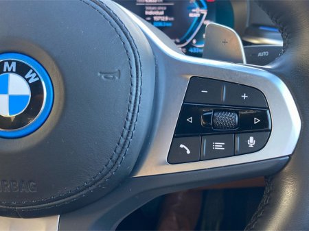 2023 BMW 5 Series - thumbnail 18