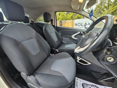 2012 Ford Ka - thumbnail 18