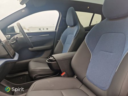 2025 Volvo EX30 - view 3