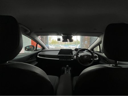 2025 Toyota Prius - thumbnail 12