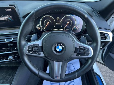 2017 BMW 5 Series 530e M-SPORT COMPETITION PACK 2.0 HYBRID // VERY LOW MILEAGE // NEW M5 COMP ALLOYS // LEATHER HEATED SEATS // 360 PARKING CAMERAS €27,950