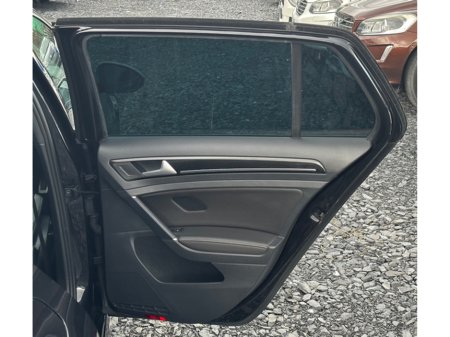 2014 Volkswagen Golf - thumbnail 11