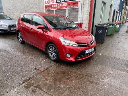 2014 Toyota Verso - thumbnail 2