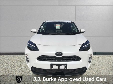 2024 Toyota Yaris - thumbnail 2