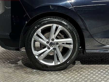 2022 Volkswagen Golf - thumbnail 10