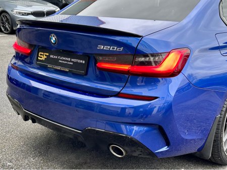 2021 BMW 3 Series - thumbnail 19