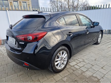 2016 Mazda Mazda3 1.5 D 105PS EXECUTIVE SE 4DR €9,950 thumbnail