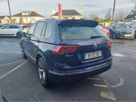 2018 Volkswagen Tiguan - thumbnail 2